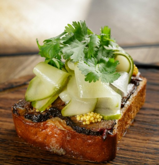 Бутерброд с брискетом