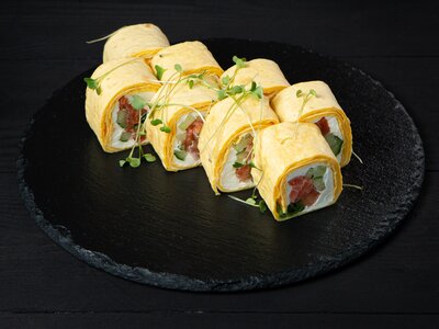 Тортилья с копчёным лососем