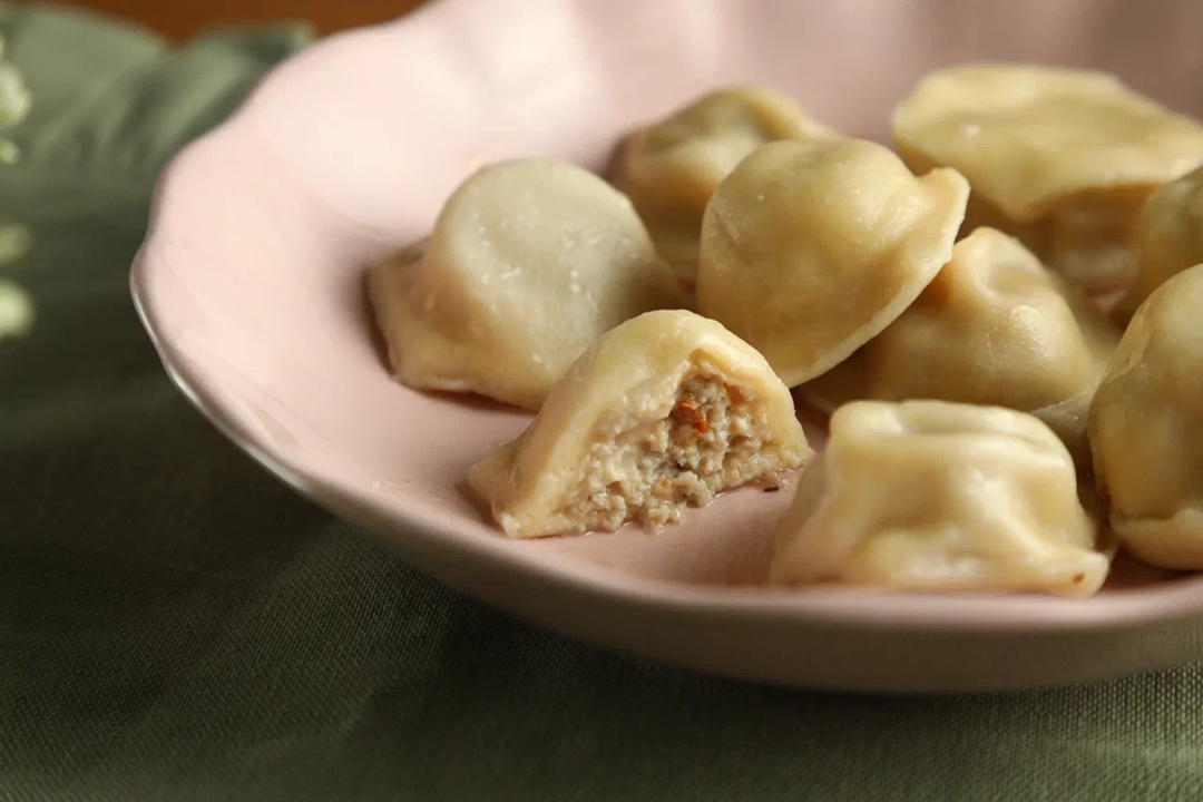 Пельмени из индейки с вялеными томатами