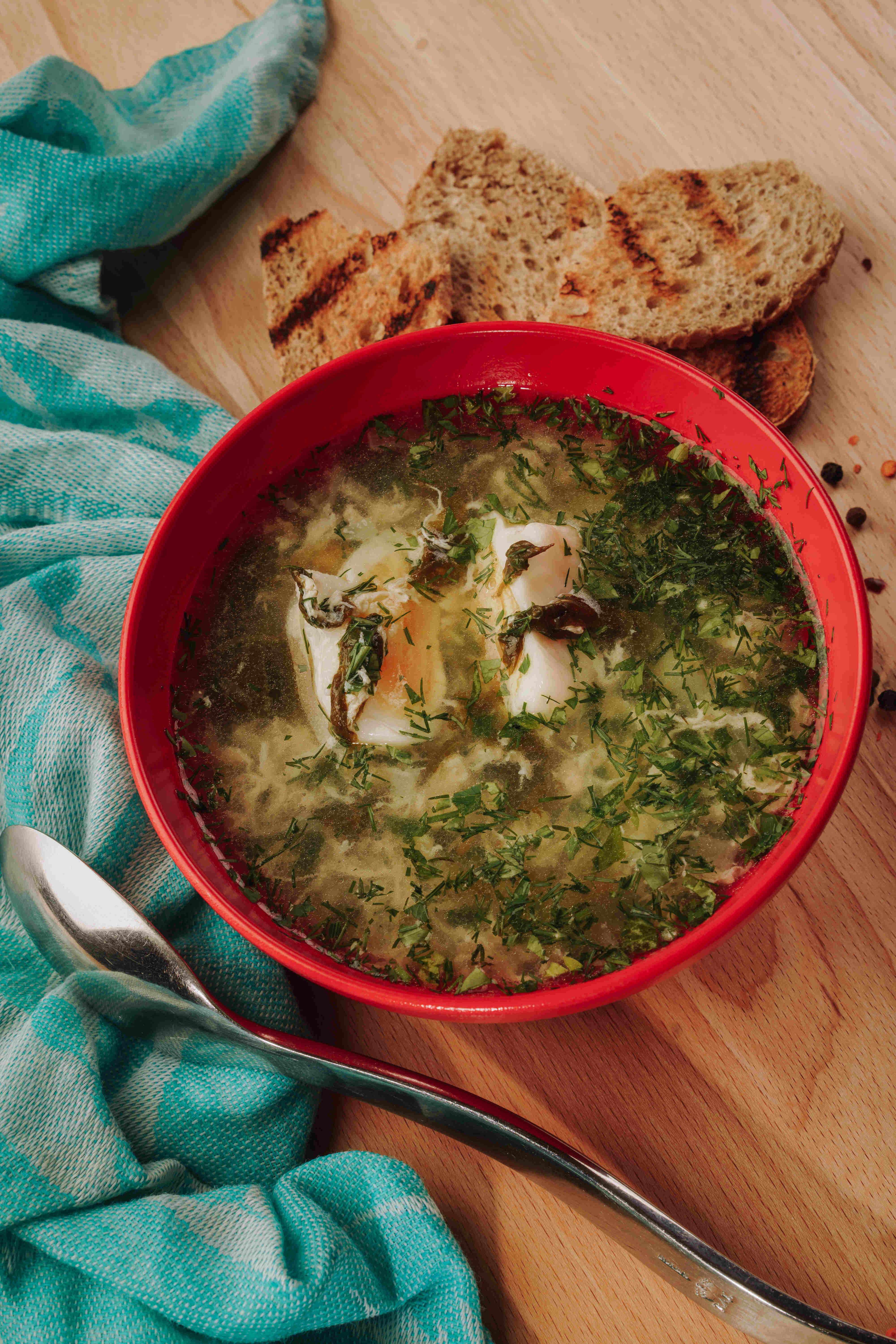 Щавелевый суп по-домашнему с курицей