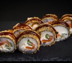 Жареный ролл с курицей