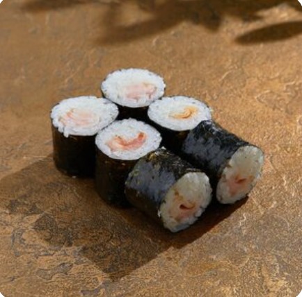 Маки с беконом