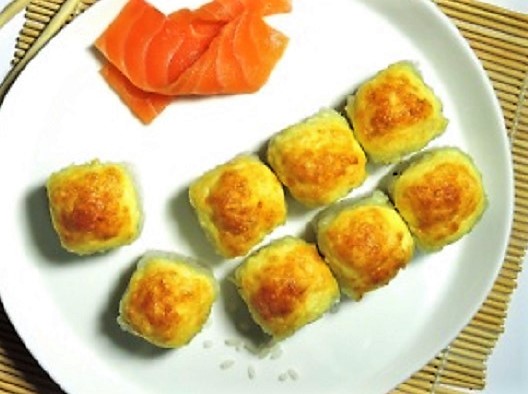 Нежный ролл с лососем
