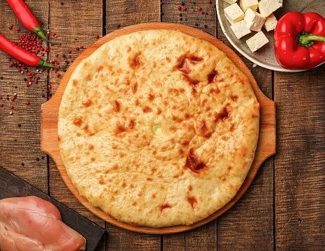 Пирог с курицей и сыром (550 гр)
