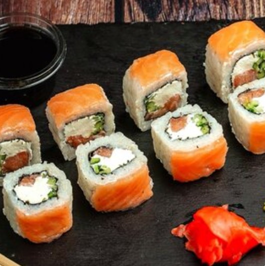 Саке Филадельфия Ролл