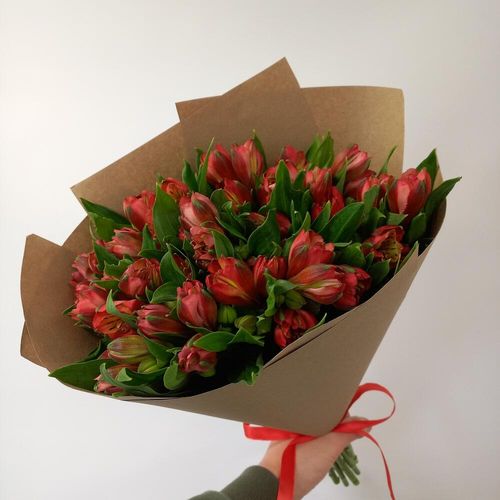 Сочный букет альстрамерий 