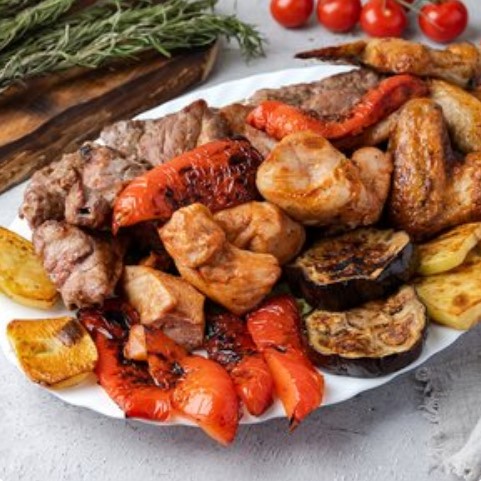 Шашлык с овощами на компанию