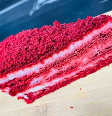 Пирожное Красный бархат