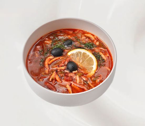 Густая мясная солянка с телятиной