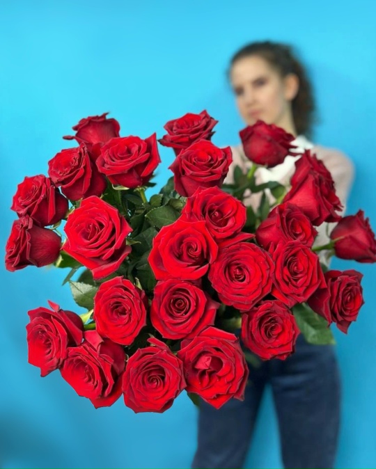 Букет из роз 70 см (25шт)