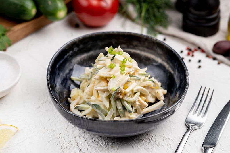 Камчатский с кальмаром