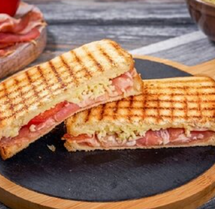 Сэндвич с пеперони