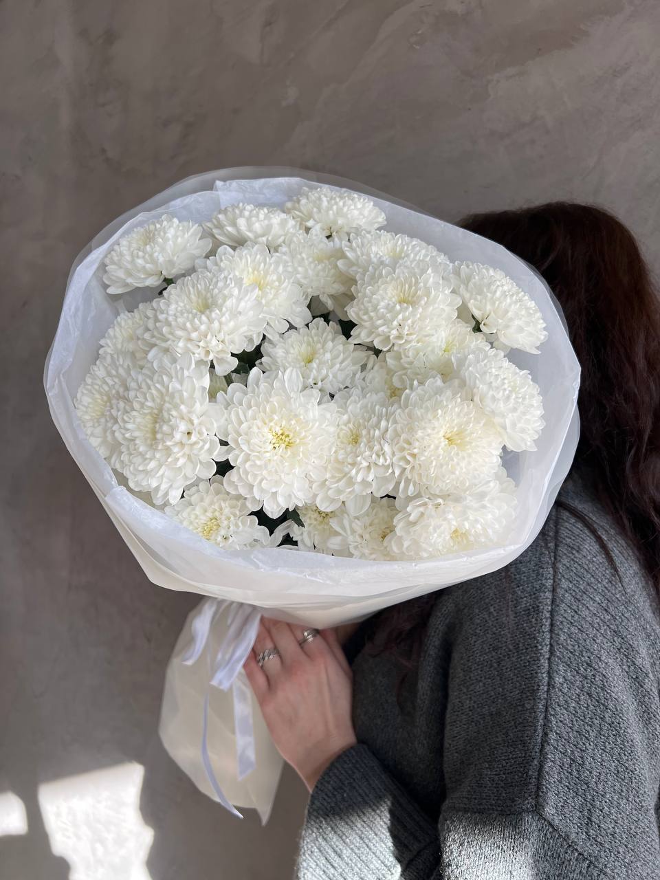 5 веточек стойких белоснежных хризантем Алтай