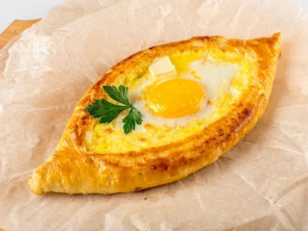 Хачапури по-аджарски