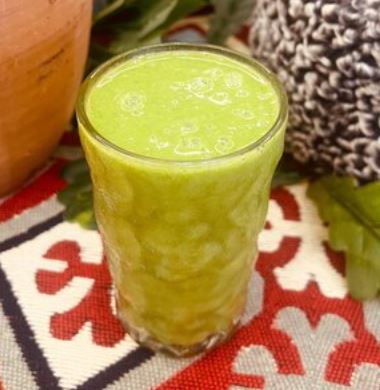 Авокадо-шпинат смузи