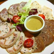 Мясная тарелка по-боярски