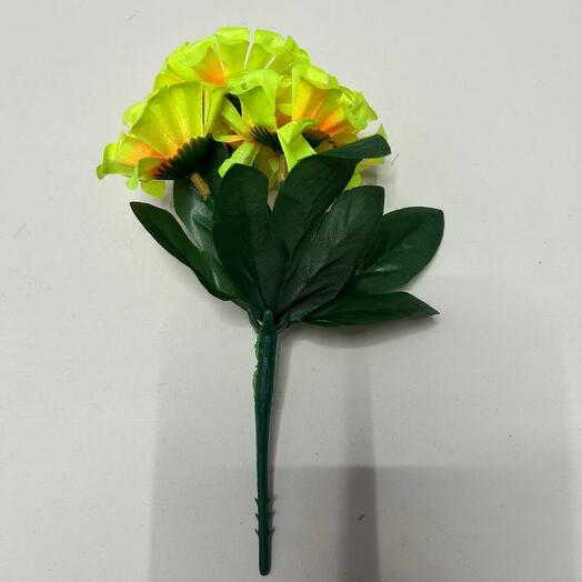 Искусственные ромашки