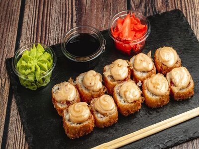 Запеченный Ролл с Лососем