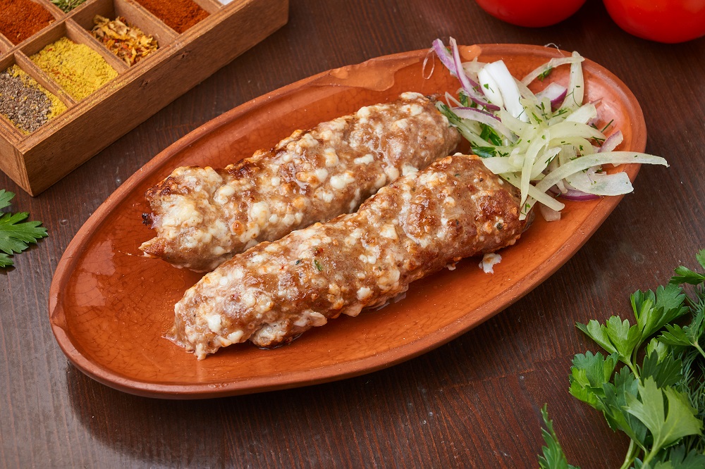 Люля-кебаб из курицы с сыром