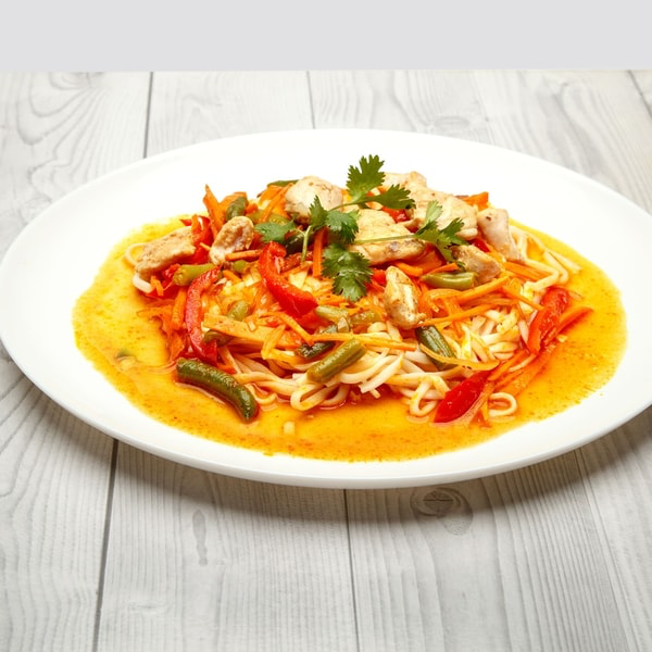 Лапша по-тайски с курицей