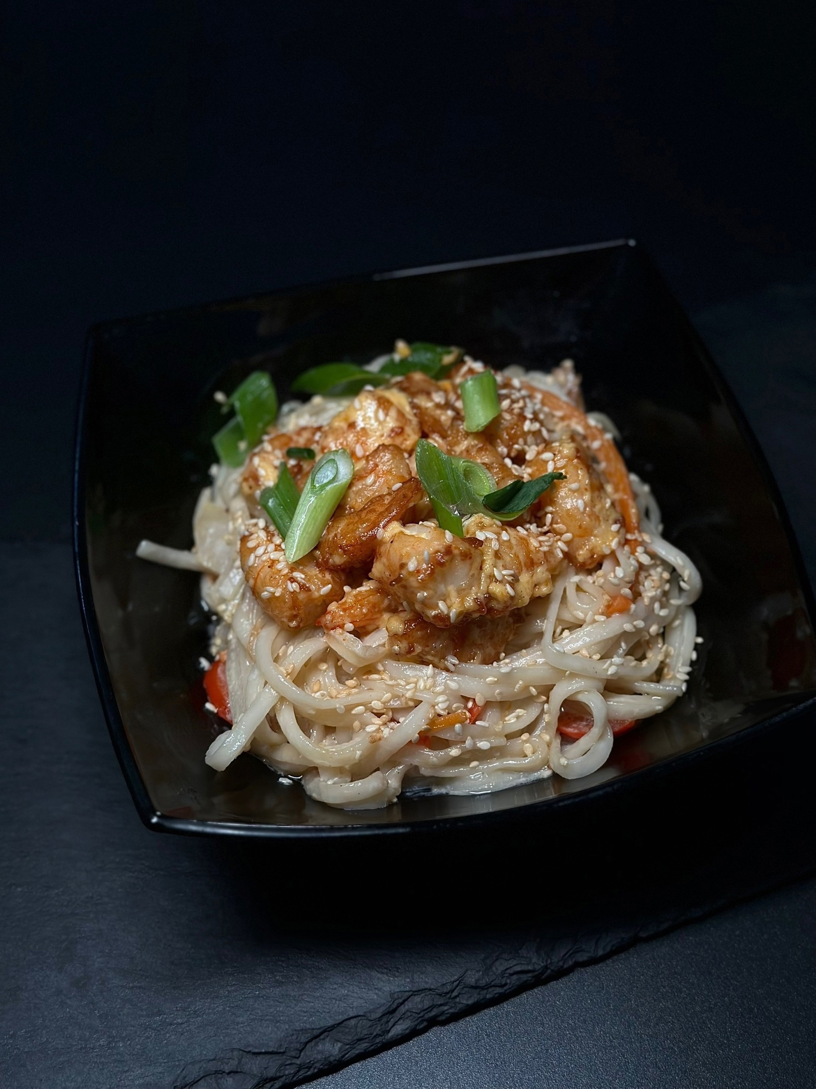 Wok с курицей (удон без острого соуса)