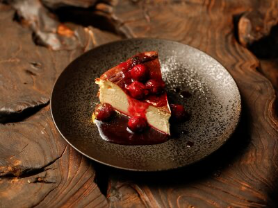 Себастьян с вишневым вареньем