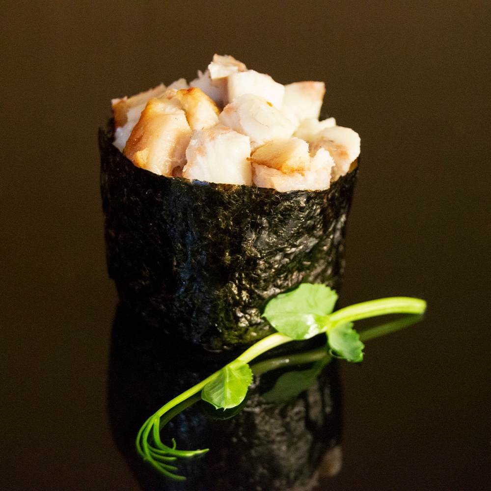 Гункан с угрем