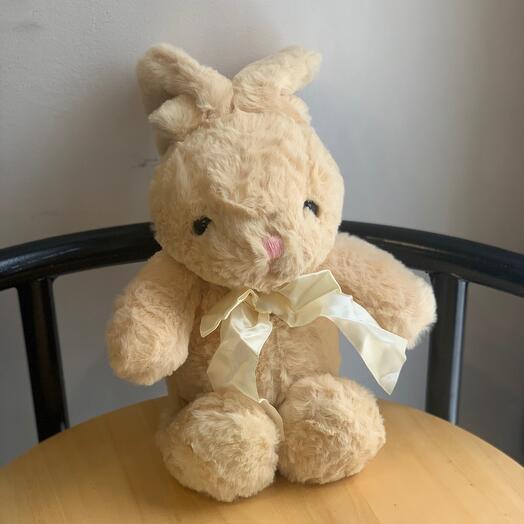 Зайчик плюшевый