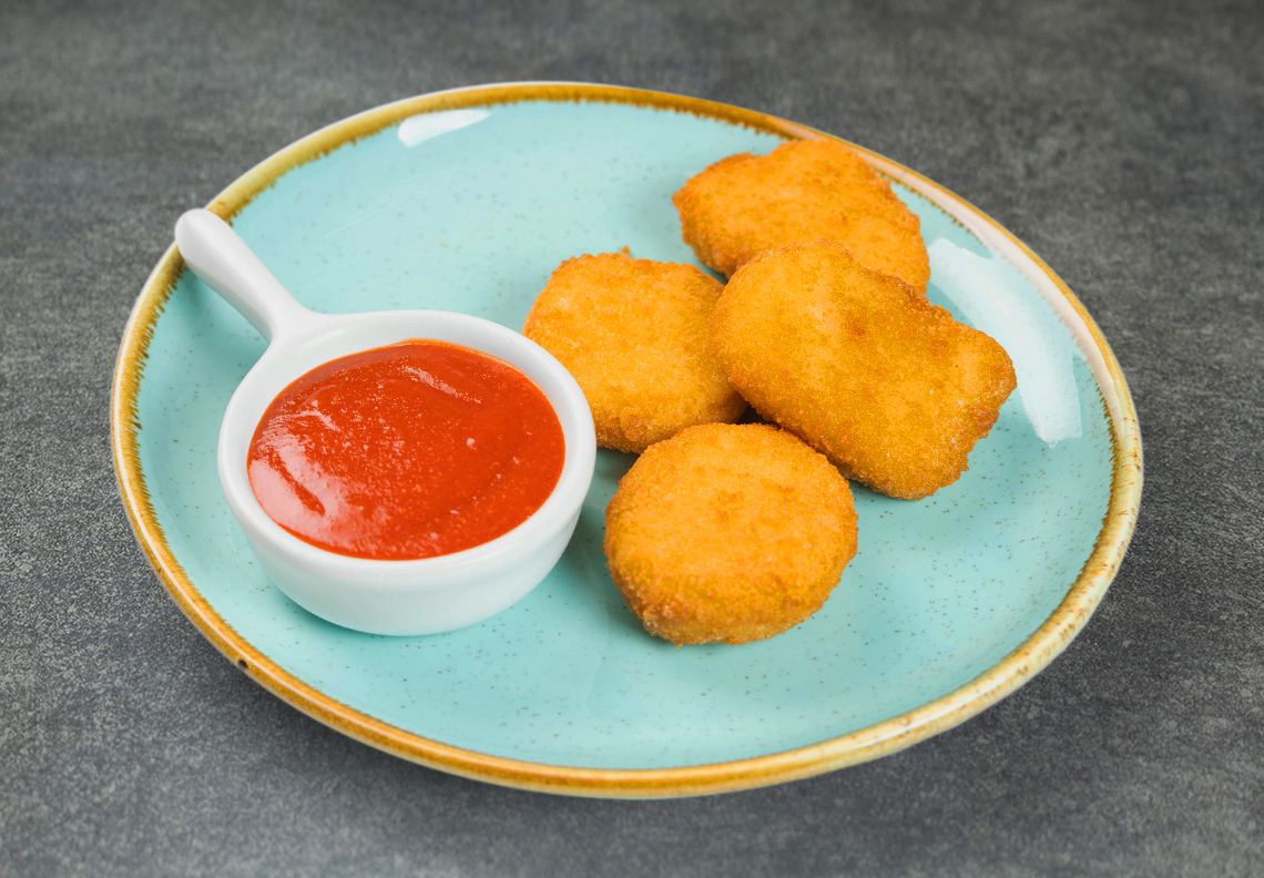 Наггетсы с кетчупом