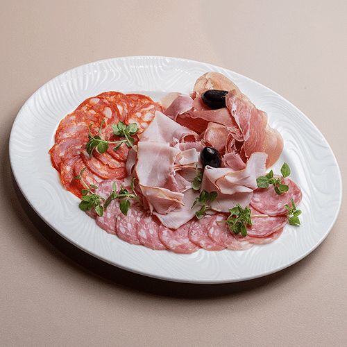 Мясные деликатесы