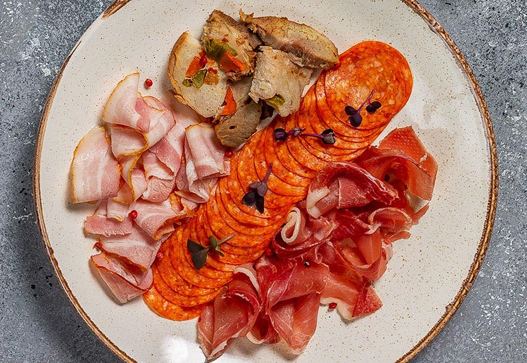Мясная тарелка