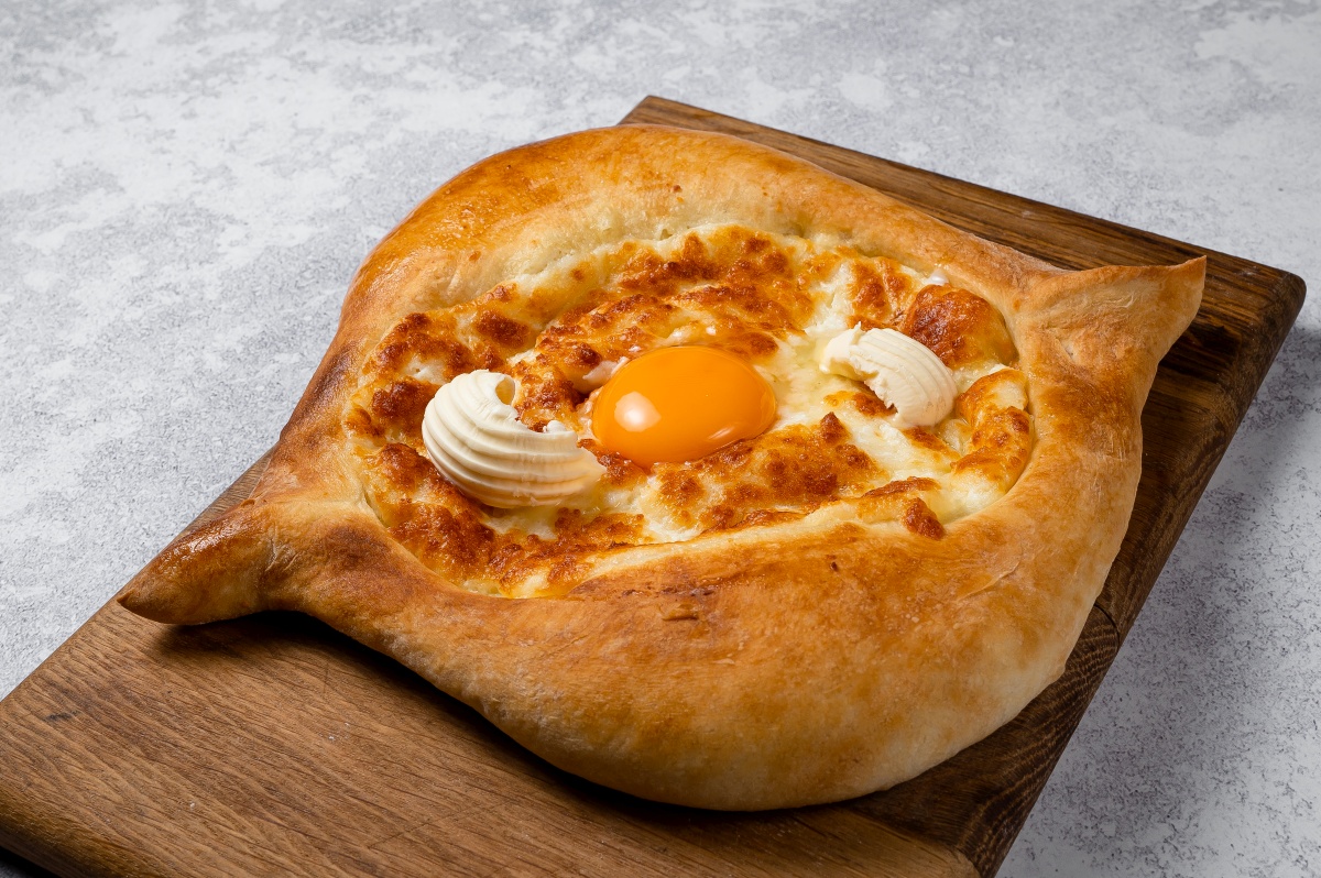 Хачапури по-аджарски