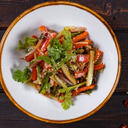 Свинина с огурцом