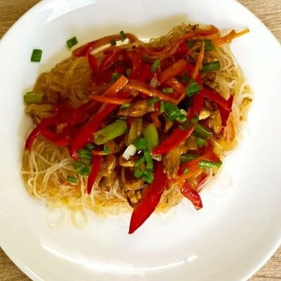 Фунчоза с овощами в соусе терияки