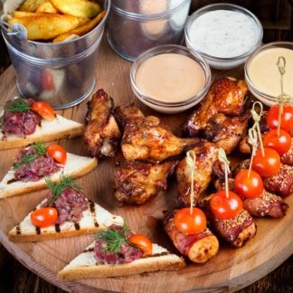 Пивная тарелка с мясом рулетики