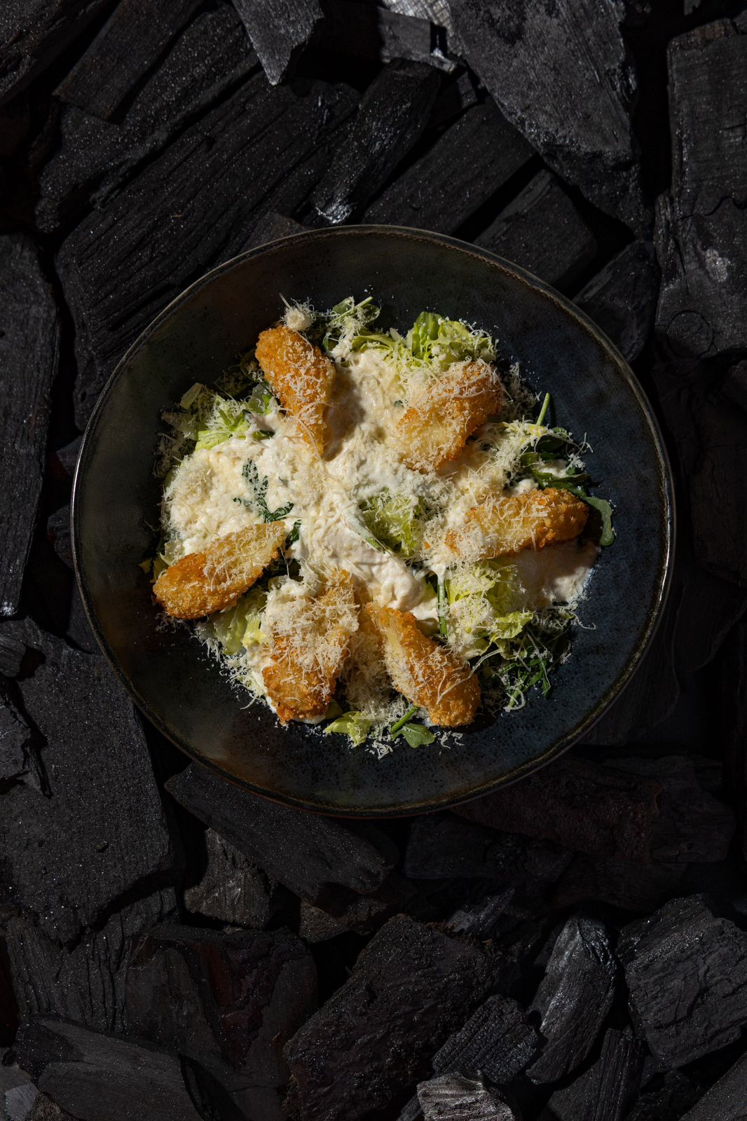 Салат с соус Альфредо