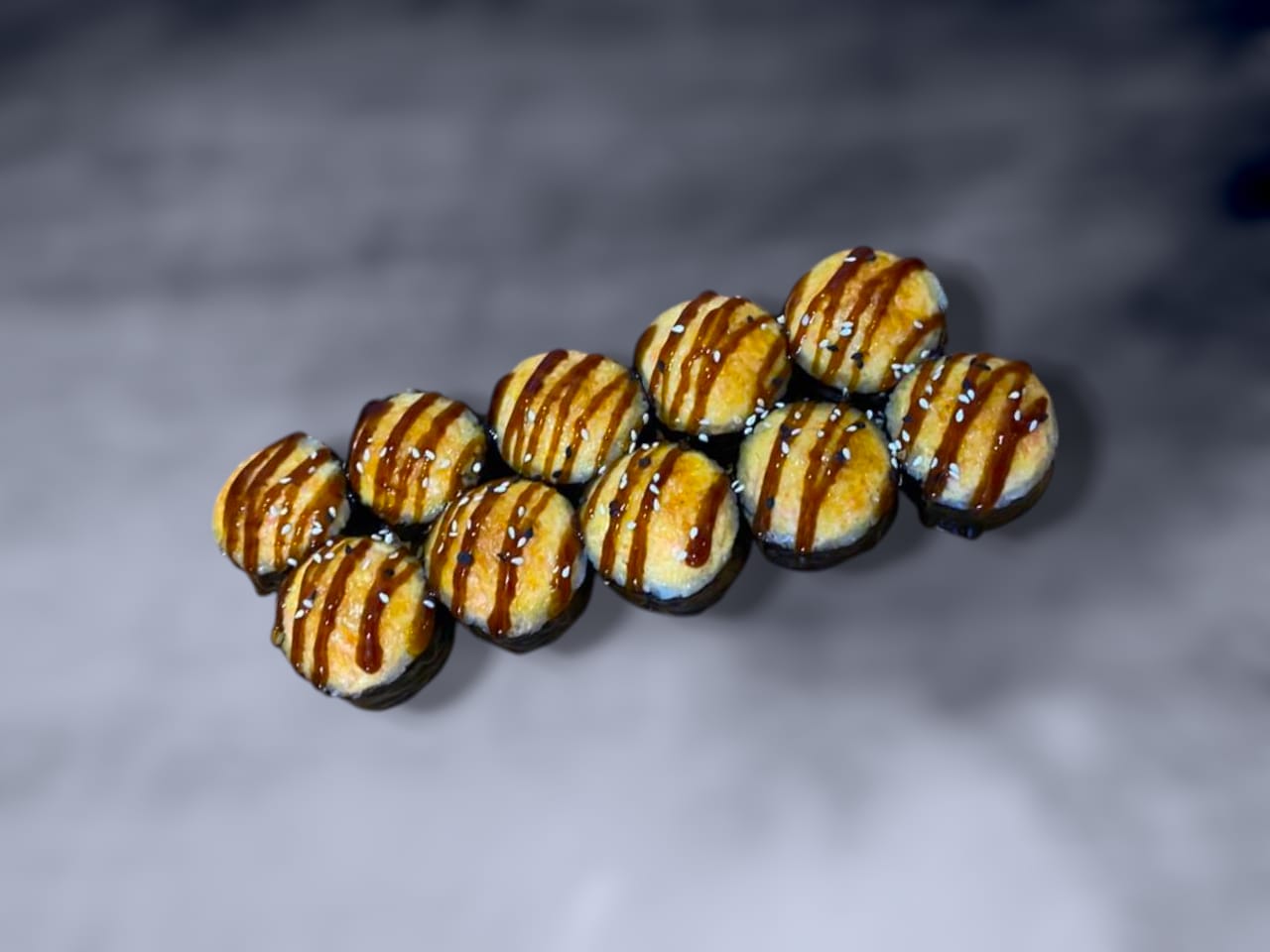 Запеченный ролл с креветкой