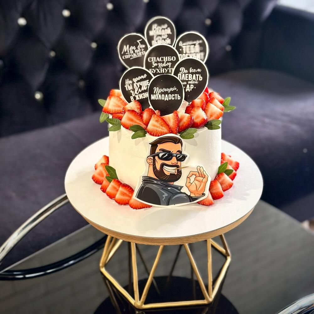 Торт авторский вкусный дизайн любой (красный бархат)