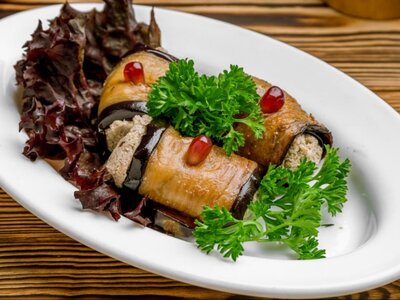 Рулетики из баклажанов