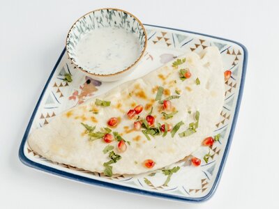Кутабы с сыром и зеленью