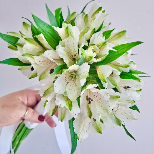 Свадебный букет из альстромерий