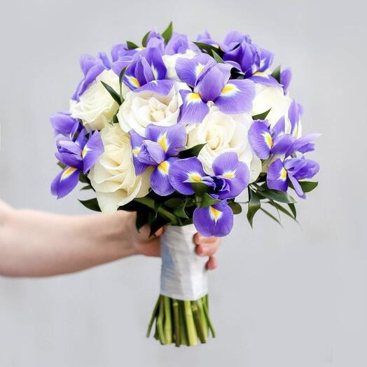 Букет невесты с ирисами 