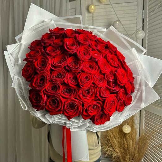 Порадуй свою принцессу,51 ароматная роза 