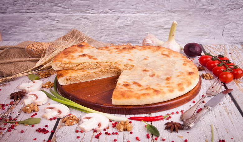 Осетинский пирог с капустой и сыром