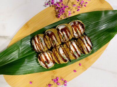 Жареный с курицей и креветкой