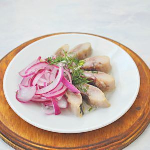 Сельдь с луком