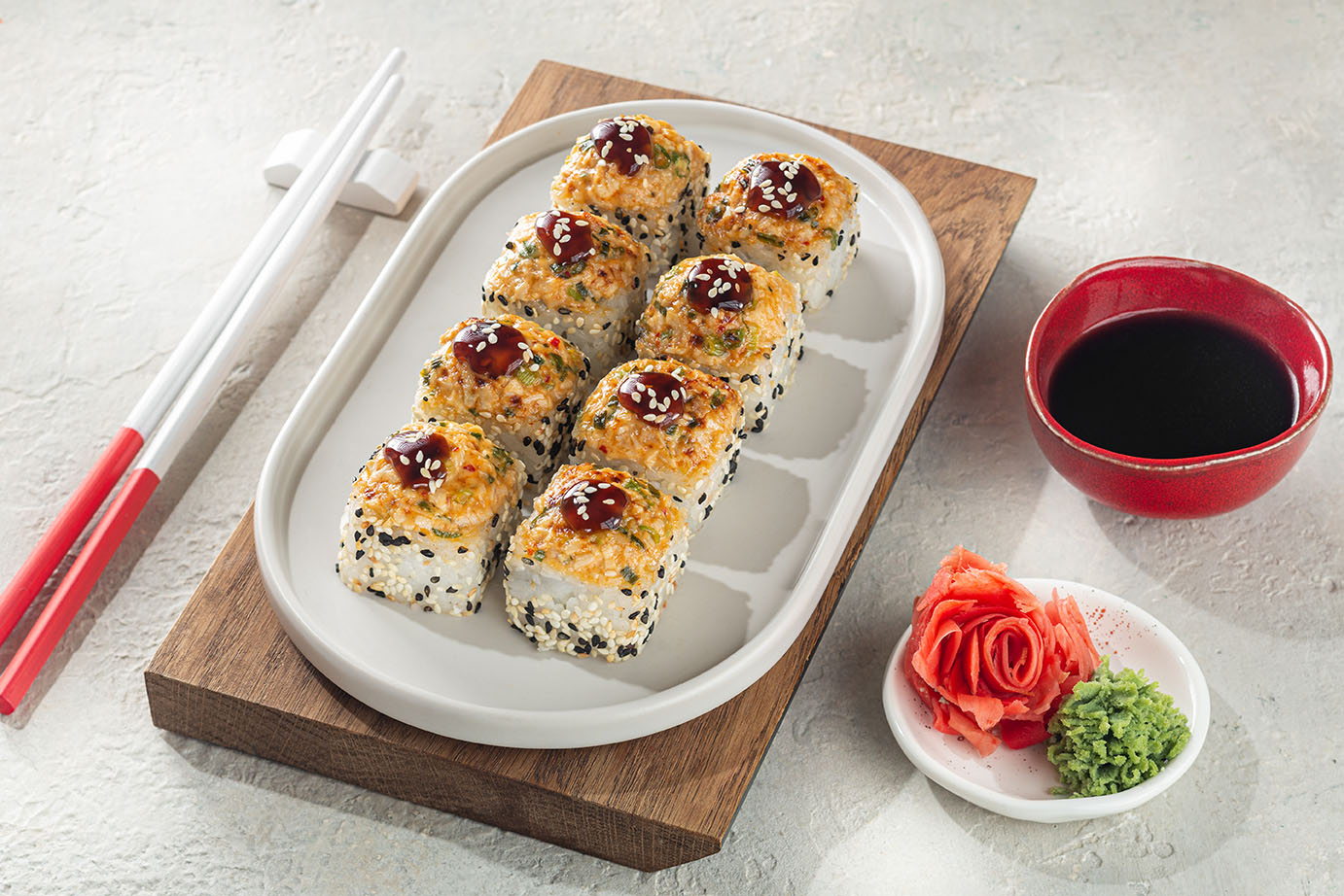 Ролл запеченный «Серсея» с курицей