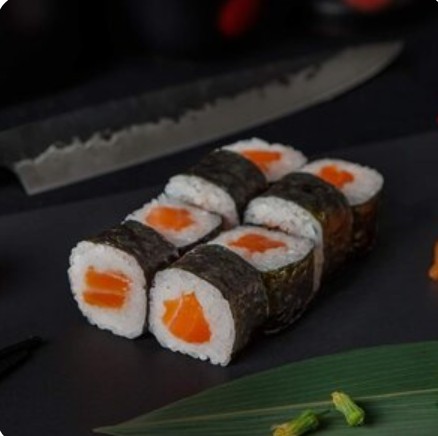 Маки с лососем Саке-чиз