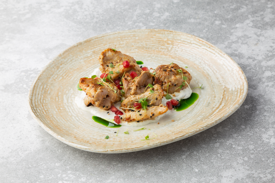 Курица в соусе дзадзыке