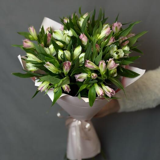 Букет из альстромерий 13шт